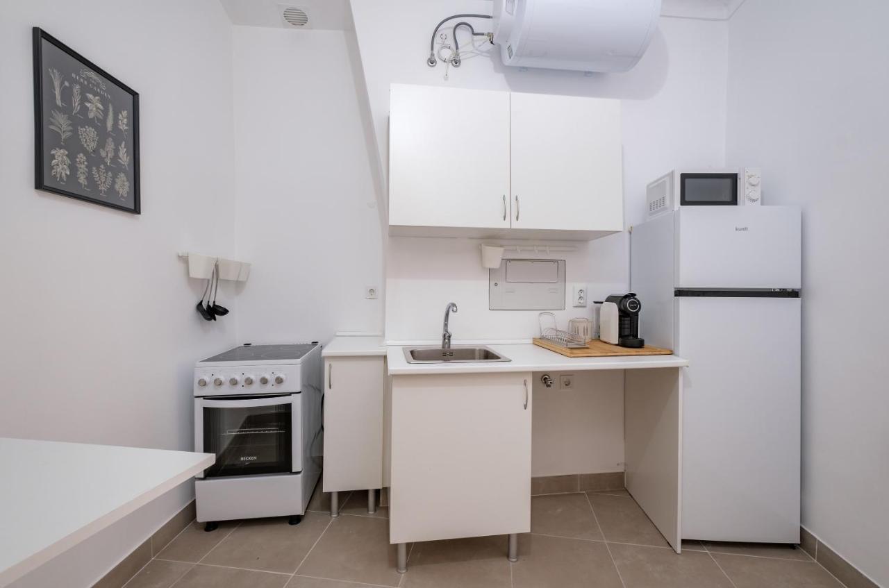 New! Unique 1 Bedroom Apartment- Santa Catarina 42 Lisboa Exterior foto